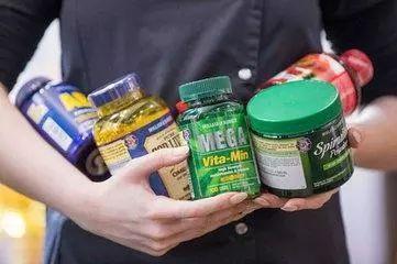 政策速遞 保健食品擬標(biāo)注“本品不能代替藥品”等警示語，強(qiáng)化消費(fèi)者權(quán)益保護(hù)